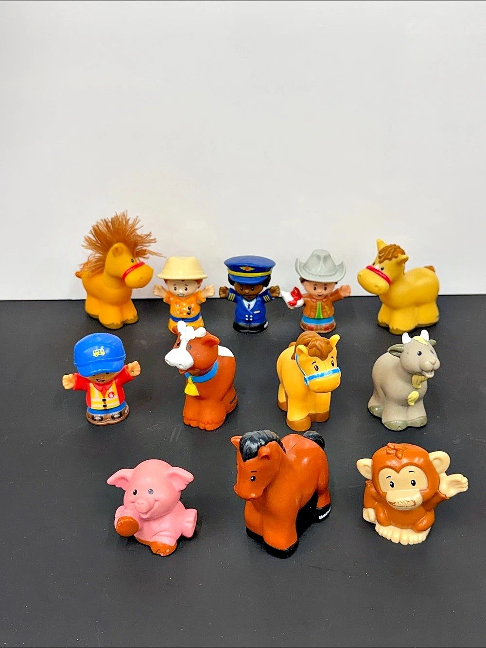 Vintage Fisher-Price Little People Lot of 12 Figures Animals Horses Farm 2000s